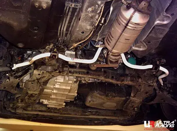 Přední stabilizátor Ultra Racing na Honda Civic 2/4dv. 2.0 (01-05) - 19mm Akce