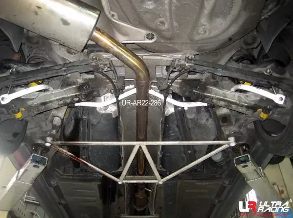 Zadní stabilizátor Ultra Racing na Volvo S60 / V70 2WD - 22mm Kup Teď