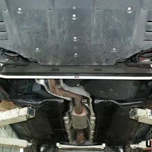 Zadní stabilizátor Ultra Racing na Renault Clio C (05-) - 18mm Sezónní Sleva