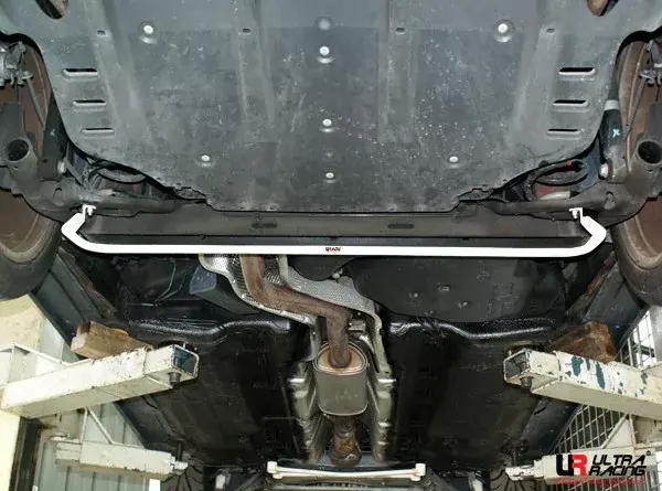 Zadní stabilizátor Ultra Racing na Renault Clio C (05-) - 18mm Sezónní Sleva