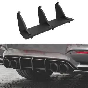 Akce Středový spoiler pod zadní nárazník BMW M4 F82