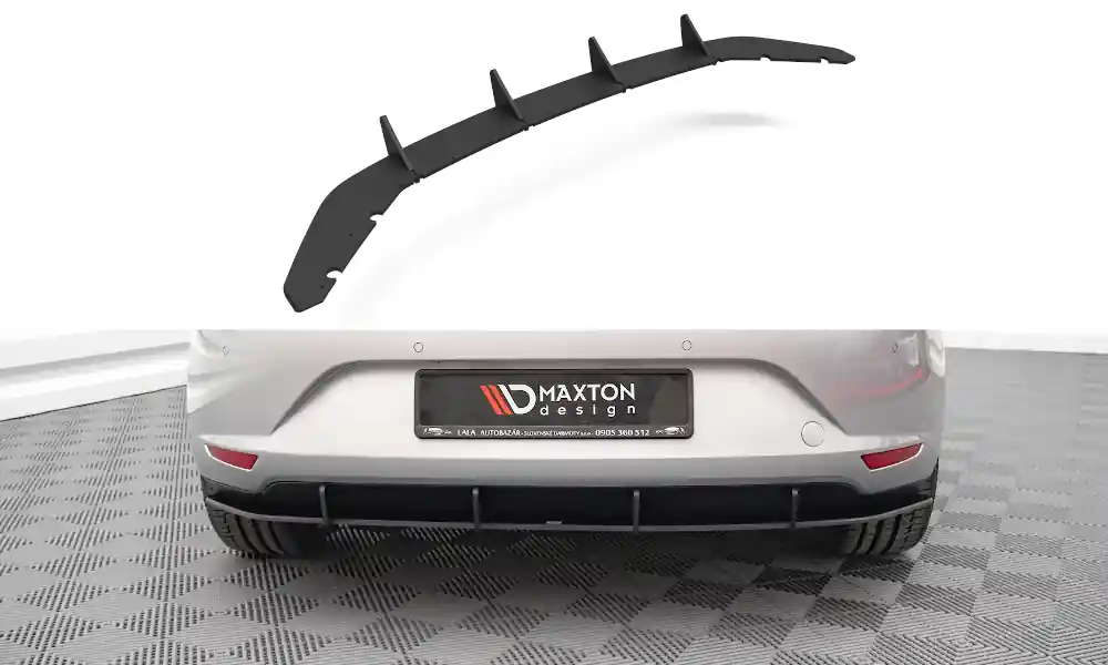 Akční Nabídka Středový spoiler pod zadní nárazník Seat Leon Hatchback Mk3