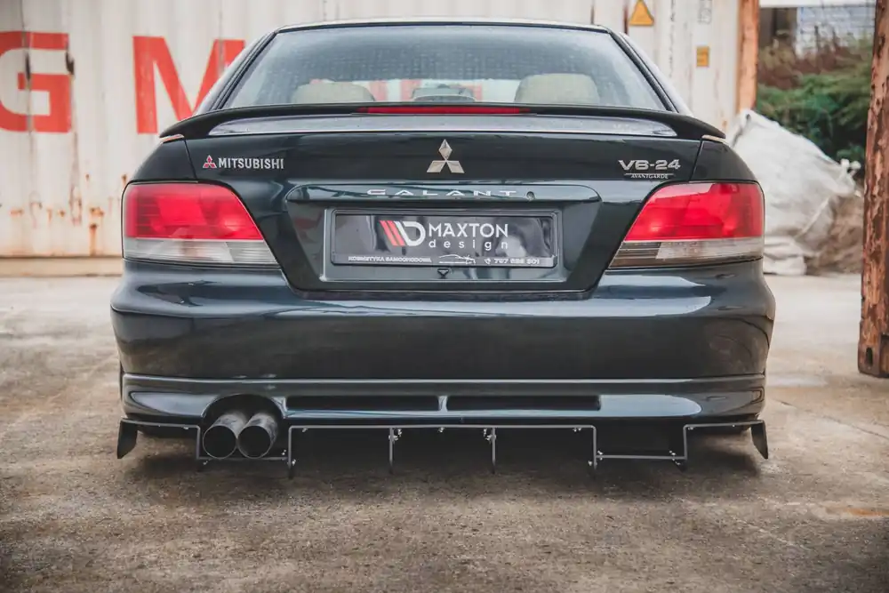 Středový spoiler pod zadní nárazník Racing Mitsubishi Galant Avance Mk8 Ověřený