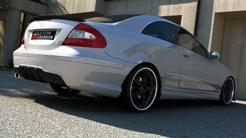 Originální Zadní nárazník MERCEDES CLK W209