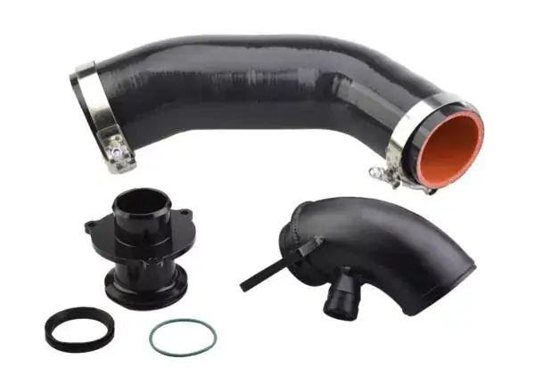 Speciální Cena Zvětšený vstup do turbodmychadla (Turbo Inlet muffler Elbow) se sací hadicí a muffler delete - VW, Audi, Seat, Škoda 1.8/2.0 TSi/TFSi motory EA888 Gen 3 (MQB)
